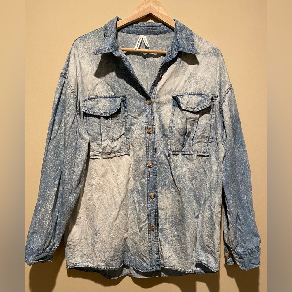 Bleach washed chambray Jean button down